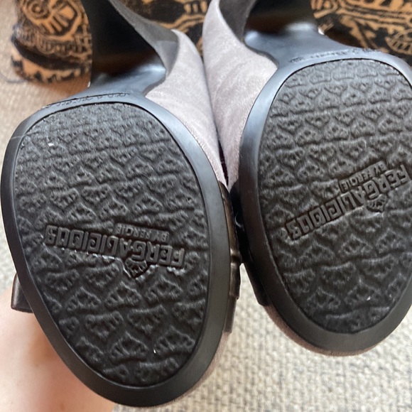 Heels - Picture 2 of 3